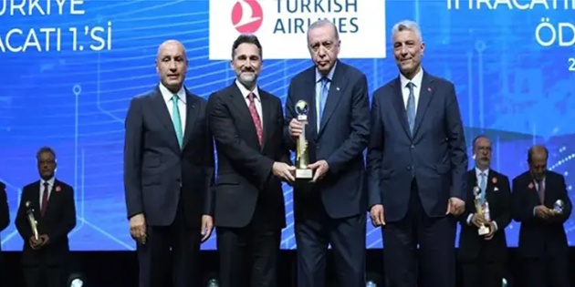 THY, 2025 Hizmet Sektör Şampiyonu Seçildi